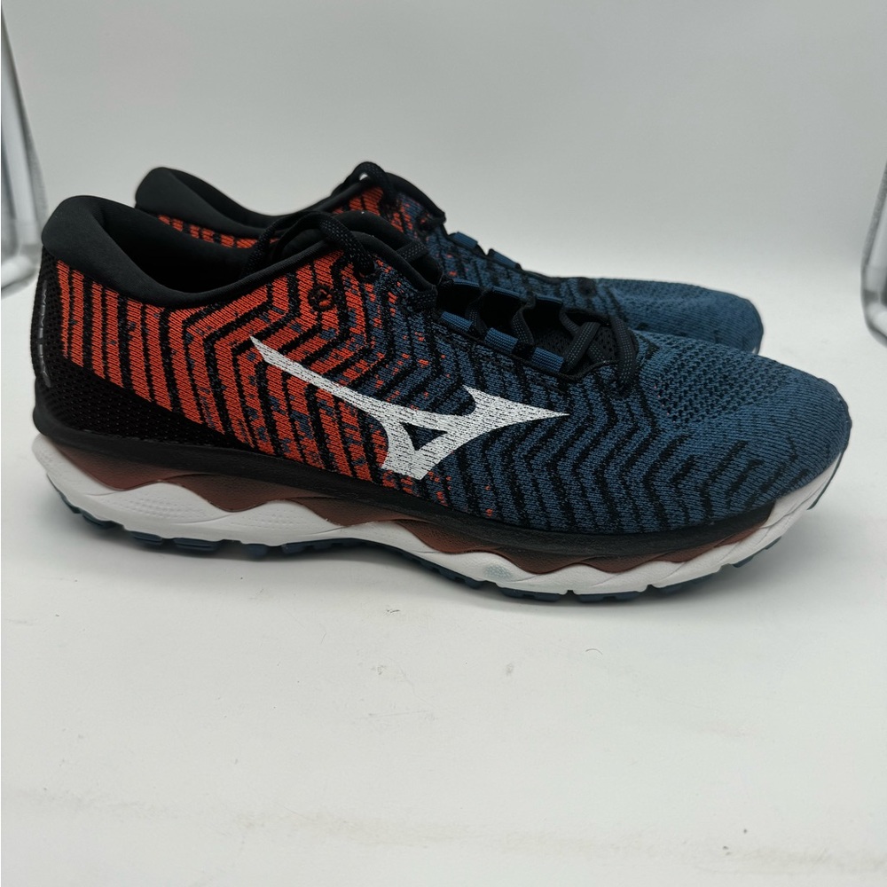 Men’s Mizuno Sky Waveknit 3 running shoes size 12